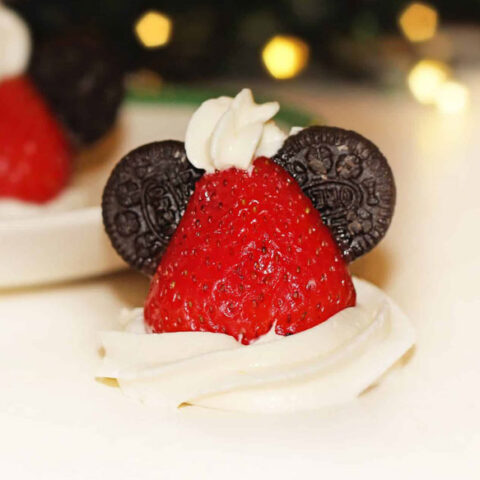 Image for Mickey Mouse Santa Strawberries