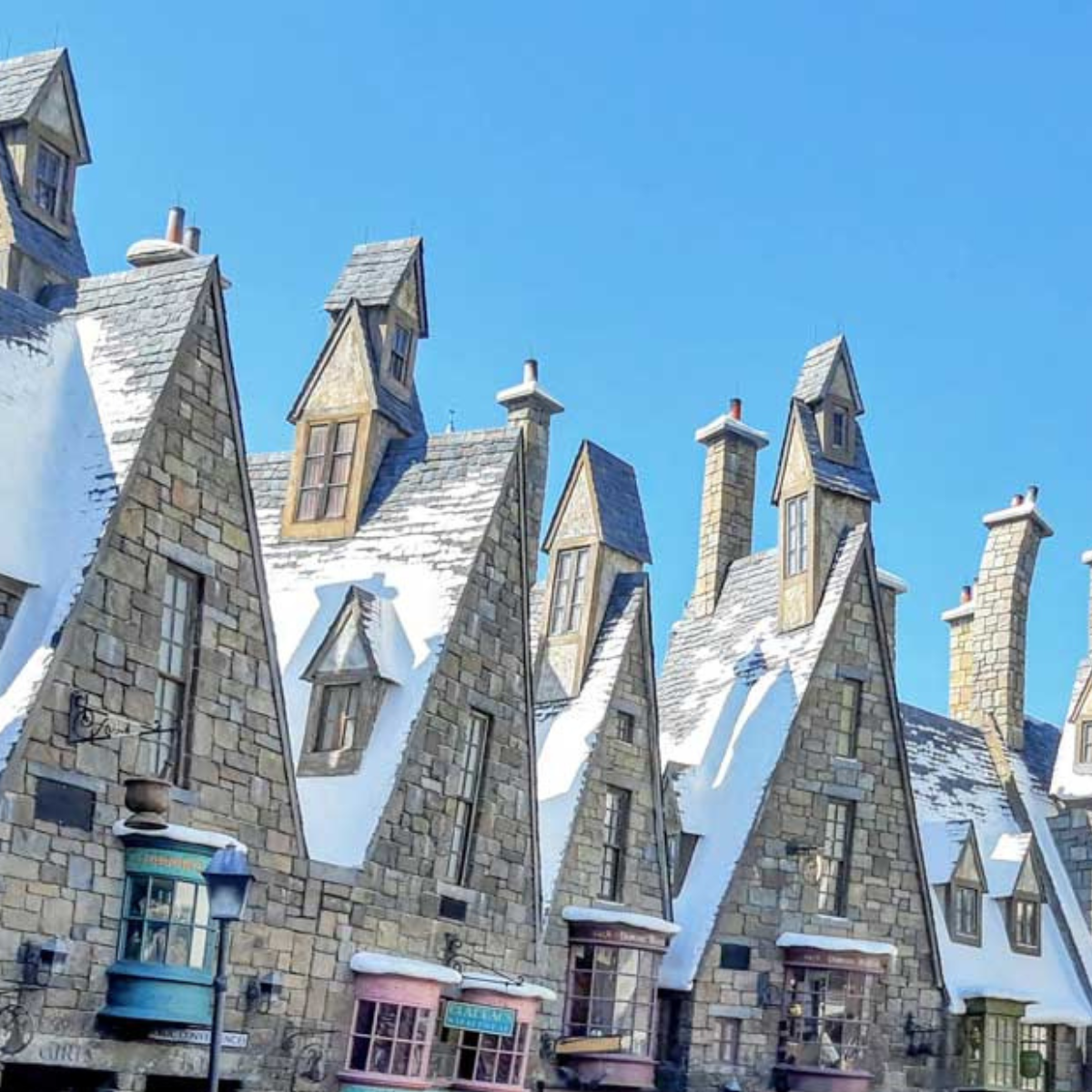 A Guide to Universal Islands of Adventure: All Attractions & Dining